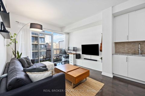 Photo 2 at 1518 - 460 Adelaide Street E, Moss Park, Toronto