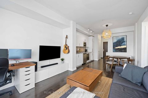 Photo 5 at 1518 - 460 Adelaide Street E, Moss Park, Toronto