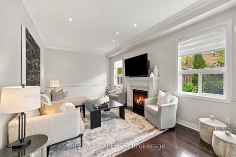 Photo 5 at 75 Keegan Crescent, Sonoma Heights, Vaughan