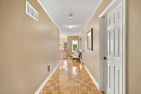 Photo 19 at 75 Keegan Crescent, Sonoma Heights, Vaughan