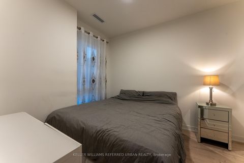 Photo 2 at 206 - 9 Tecumseth Street, Niagara, Toronto