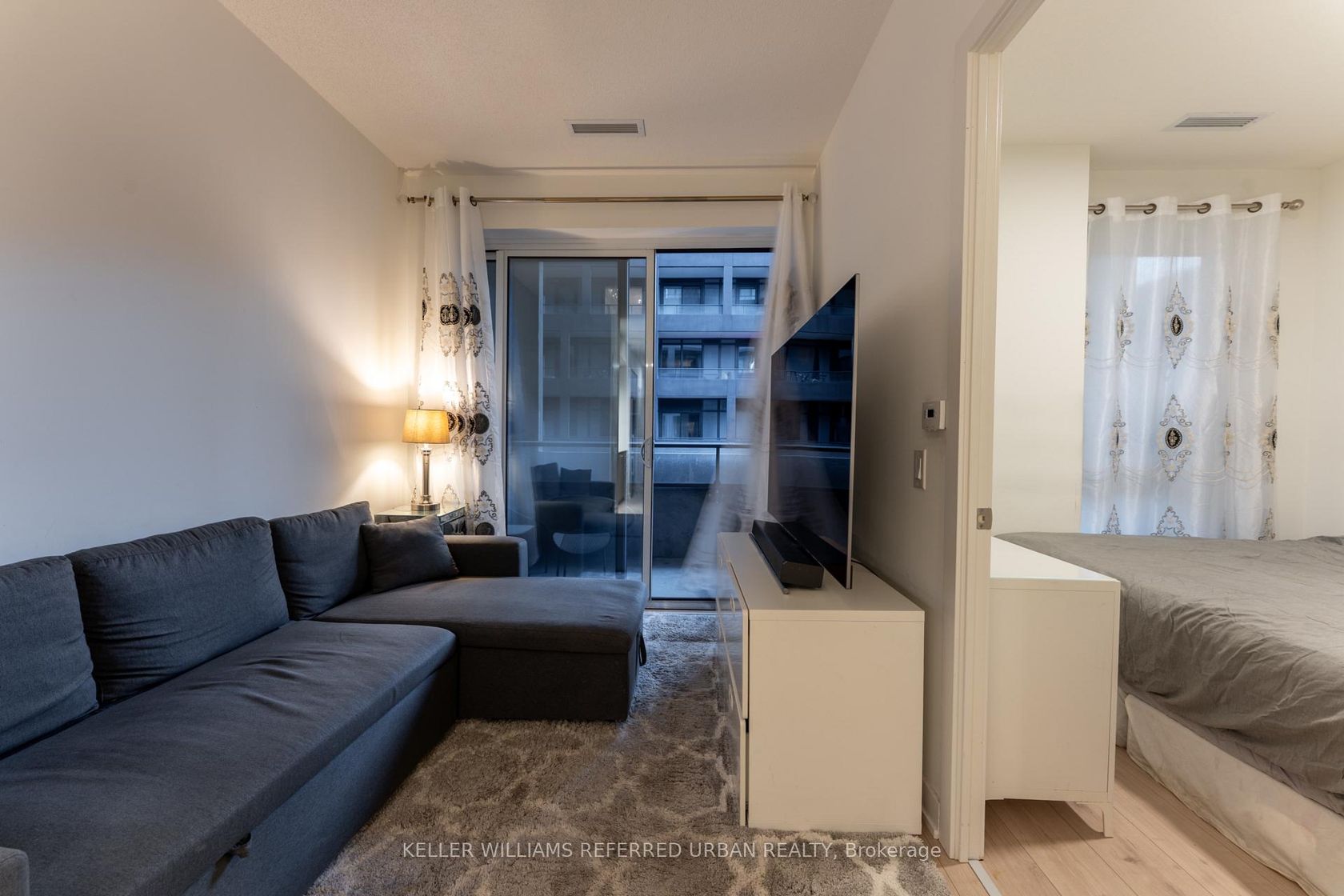 206 - 9 Tecumseth Street, Niagara, Toronto 