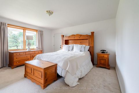 Photo 16 at 6055 17th Side Road, Rural King, King