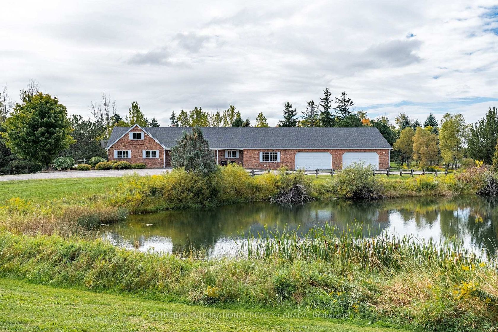 6055 17th Side Road, Rural King, King photo number 2