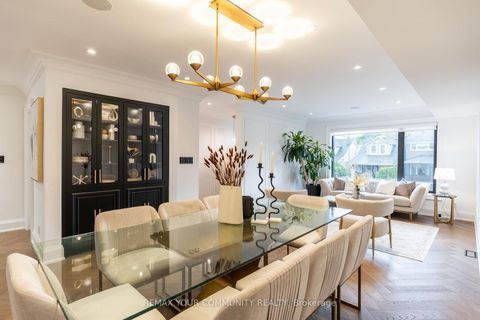 Photo 3 at 263 Linsmore Crescent, East York, Toronto