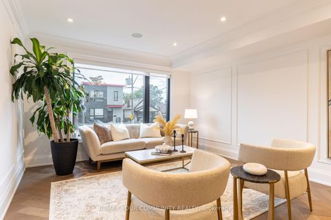 Photo 4 at 263 Linsmore Crescent, East York, Toronto
