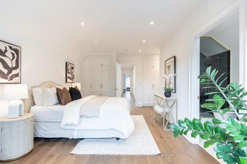 Photo 22 at 263 Linsmore Crescent, East York, Toronto