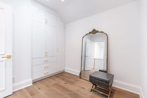 Photo 32 at 263 Linsmore Crescent, East York, Toronto