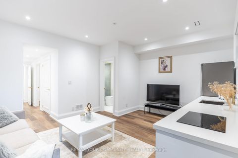 Photo 38 at 263 Linsmore Crescent, East York, Toronto