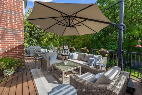 Photo 3 at 55 Maverick Crescent, Patterson, Vaughan
