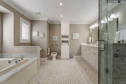 Photo 5 at 55 Maverick Crescent, Patterson, Vaughan