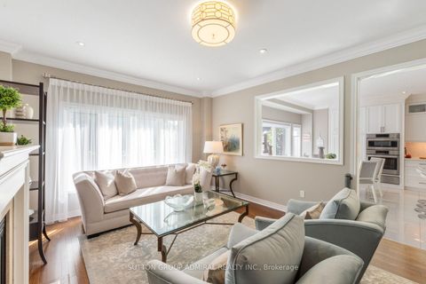 Photo 19 at 55 Maverick Crescent, Patterson, Vaughan