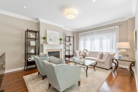 Photo 20 at 55 Maverick Crescent, Patterson, Vaughan