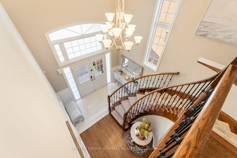 Photo 23 at 55 Maverick Crescent, Patterson, Vaughan