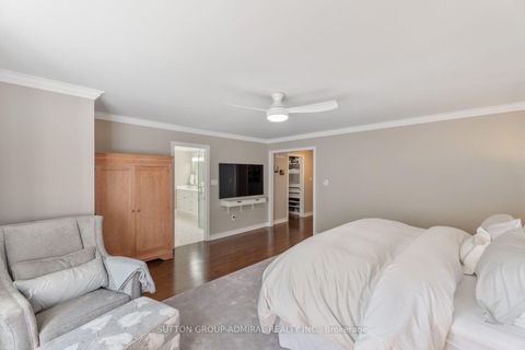 Photo 25 at 55 Maverick Crescent, Patterson, Vaughan
