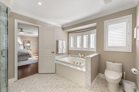 Photo 27 at 55 Maverick Crescent, Patterson, Vaughan