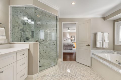 Photo 28 at 55 Maverick Crescent, Patterson, Vaughan