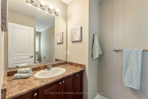 Photo 32 at 55 Maverick Crescent, Patterson, Vaughan