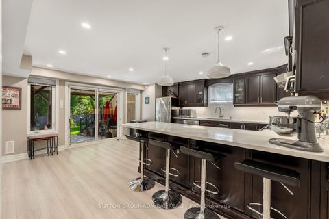 Photo 40 at 55 Maverick Crescent, Patterson, Vaughan