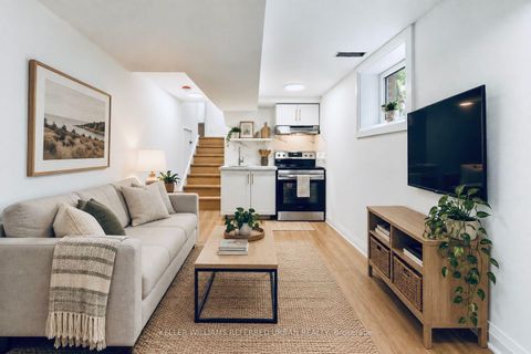 Photo 33 at 27 Christine Crescent, Willowdale West, Toronto