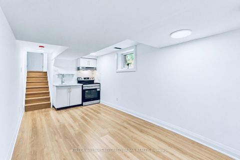 Photo 34 at 27 Christine Crescent, Willowdale West, Toronto