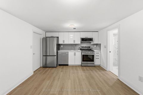 Photo 36 at 27 Christine Crescent, Willowdale West, Toronto