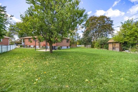 Photo 12 at 8 Carswell Place, Richview, Toronto