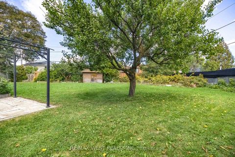 Photo 13 at 8 Carswell Place, Richview, Toronto