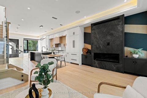 Photo 12 at 199 Arlington Avenue, Cedarvale, Toronto