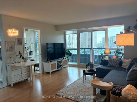 Photo 4 at 1208 - 25 Lower Simcoe Street, Waterfront Communities C1, Toronto
