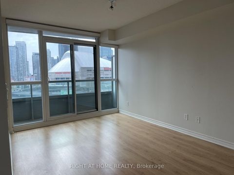 Photo 9 at 1208 - 25 Lower Simcoe Street, Waterfront Communities C1, Toronto