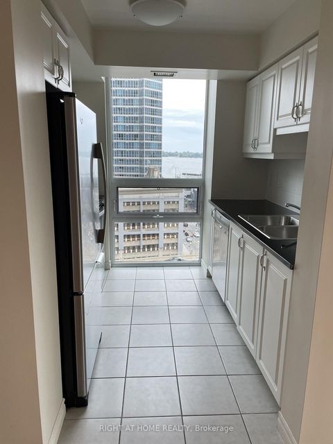 Photo 15 at 1208 - 25 Lower Simcoe Street, Waterfront Communities C1, Toronto