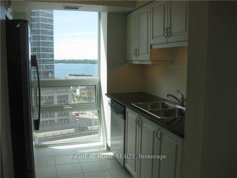 Photo 16 at 1208 - 25 Lower Simcoe Street, Waterfront Communities C1, Toronto