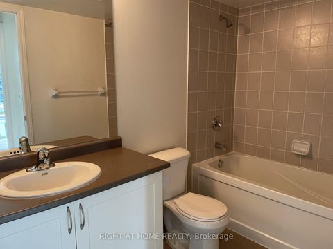 Photo 18 at 1208 - 25 Lower Simcoe Street, Waterfront Communities C1, Toronto