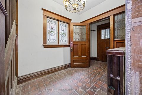 Photo 6 at 319 Indian Road, Swansea, Toronto