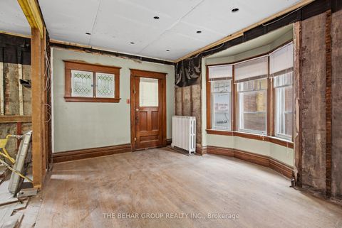 Photo 8 at 319 Indian Road, Swansea, Toronto