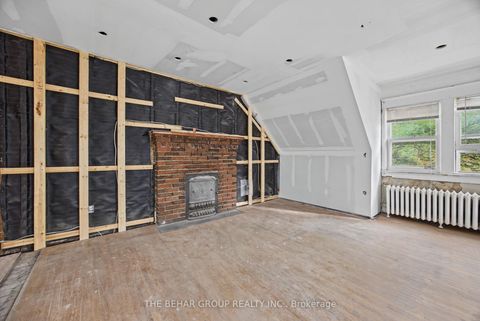 Photo 18 at 319 Indian Road, Swansea, Toronto