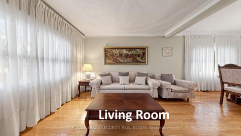 Photo 5 at 137 Robina Avenue, Oakwood Village, Toronto