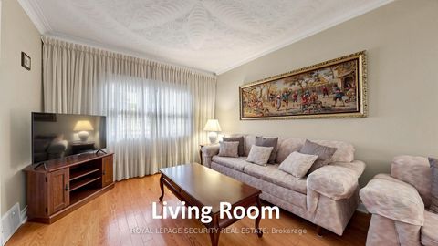 Photo 6 at 137 Robina Avenue, Oakwood Village, Toronto