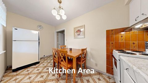 Photo 11 at 137 Robina Avenue, Oakwood Village, Toronto