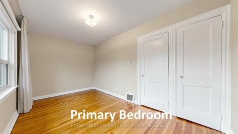 Photo 15 at 137 Robina Avenue, Oakwood Village, Toronto