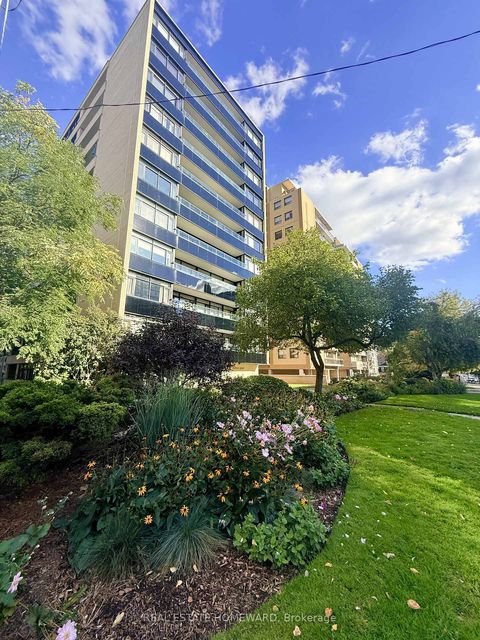 Photo 1 at 203 - 575 Avenue Road, St. Clair, Toronto