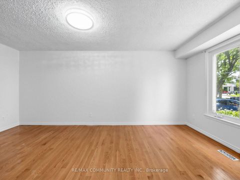 Photo 3 at 37 Tinbury Place, Malvern, Toronto