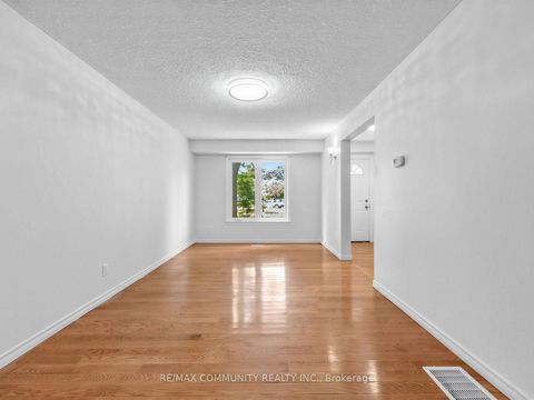 Photo 4 at 37 Tinbury Place, Malvern, Toronto