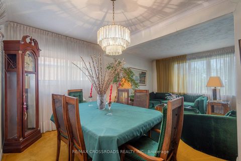 Photo 12 at 1028 Kennedy Road, Dorset Park, Toronto