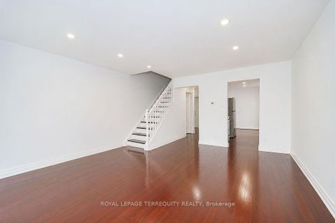 Photo 13 at 7 - 91 Rameau Drive, Hillcrest Village, Toronto