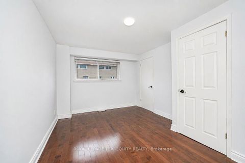 Photo 15 at 7 - 91 Rameau Drive, Hillcrest Village, Toronto
