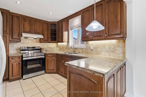 Photo 14 at 122 Wyndale Drive, Maple Leaf, Toronto
