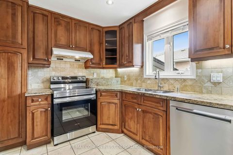 Photo 15 at 122 Wyndale Drive, Maple Leaf, Toronto