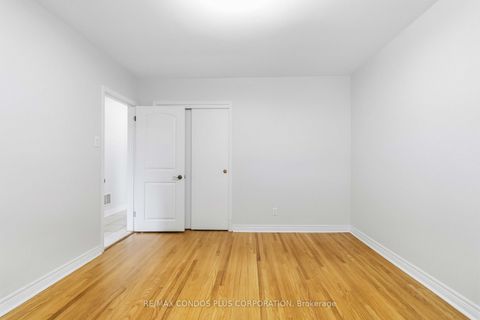 Photo 20 at 122 Wyndale Drive, Maple Leaf, Toronto